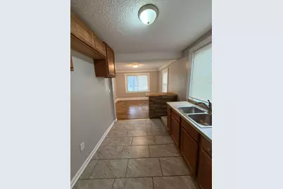 16584 Blackstone Street, Detroit, MI 48219 - Photo 11