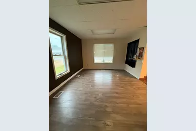 2339 E Montgomery Road, Hillsdale, MI 49242 - Photo 9