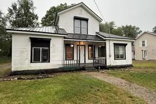 2339 E Montgomery Rd, Hillsdale, MI 49242 - Photo 1