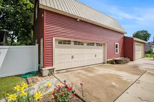 213 W Chicago St, Coldwater, MI 49036 - Photo 1