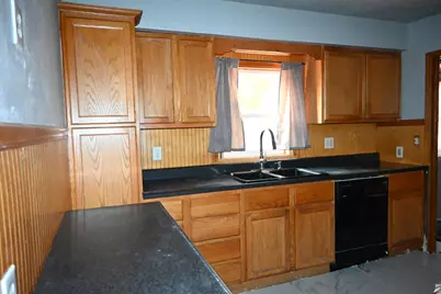 3300 Highland Street, Muskegon Heights, MI 49444 - Photo 15