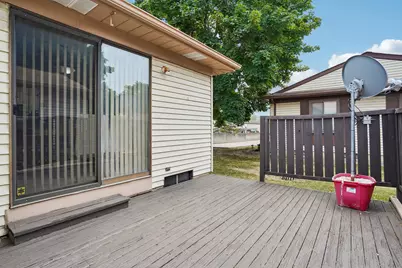 2994 Roundtree Drive, Troy, MI 48083 - Photo 25