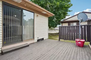 2994 Roundtree Dr, Troy, MI 48083 - Photo 25