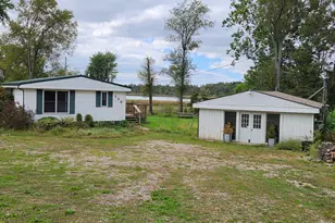 138 S Snow Prairie Rd, Coldwater, MI 49036 - Photo 1