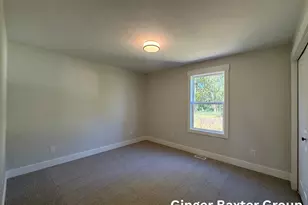 127 Summit Pointe Dr, Rockford, MI 49341 - Photo 9