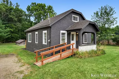 9335 SW Greenville Road, Greenville, MI 48838 - Photo 3