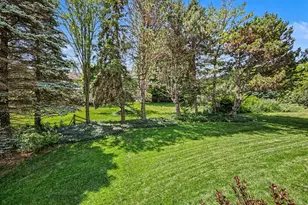 709 Snowmass Dr, Rochester Hills, MI 48309 - Photo 31