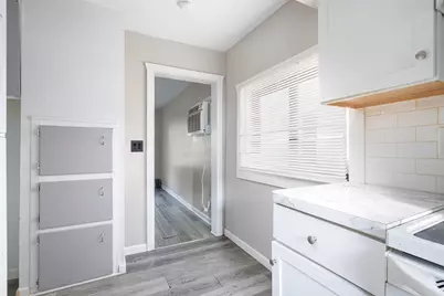 108 N Disbrow Street, Cassopolis, MI 49031 - Photo 9