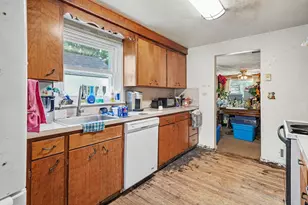 417 S Cass St, Berrien Springs, MI 49103 - Photo 9