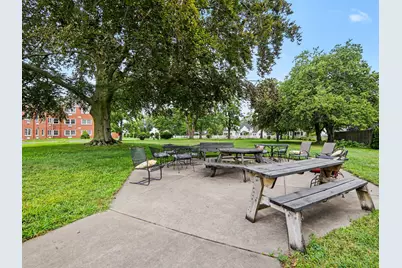 1249 Lakeshore Drive #315, Muskegon, MI 49441 - Photo 9