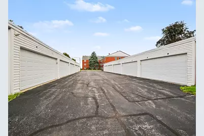 1249 Lakeshore Drive #315, Muskegon, MI 49441 - Photo 7