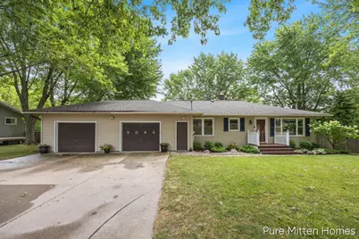 9088 Summit Avenue NE, Rockford, MI 49341 - Photo 1