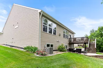 546 Glacier Lane, Howell, MI 48843 - Photo 9