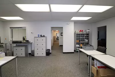4651 W Dickman Road, Battle Creek, MI 49037 - Photo 15