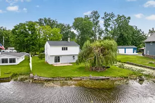 1040 Echo Beach Dr, Jackson, MI 49203 - Photo 3