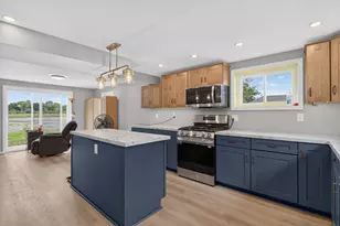 1040 Echo Beach Dr, Jackson, MI 49203 - Photo 11