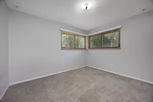 4790 Belzair Dr, Troy, MI 48085 - Photo 21