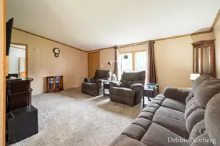 2122 Maple Ln, Hastings, MI 49058 - Photo 7