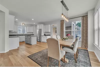 2069 Fountain Park, Keego Harbor, MI 48320 - Photo 13