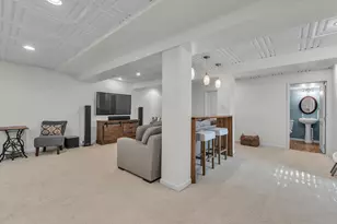 2069 Fountain Park, Keego Harbor, MI 48320 - Photo 37
