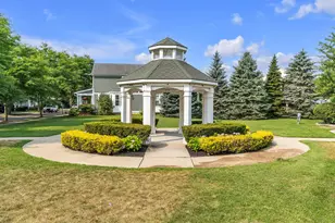 2069 Fountain Park, Keego Harbor, MI 48320 - Photo 49