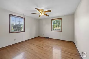 5434 Edgelawn Dr SE, Kentwood, MI 49508 - Photo 15