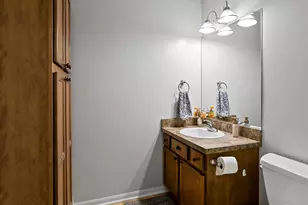 3321 Ridgemont Ct, Zeeland, MI 49464 - Photo 13