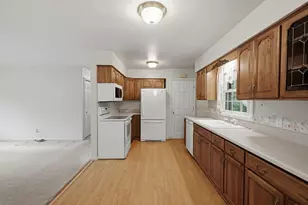 5035 Merritt Rd, Ypsilanti, MI 48197 - Photo 11
