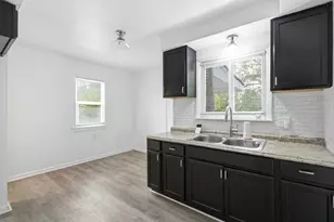 18990 Hamburg St, Detroit, MI 48205 - Photo 5