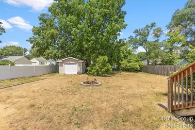 303 Regent Street SE, Grand Rapids, MI 49548 - Photo 17