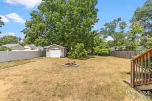 303 Regent St SE, Grand Rapids, MI 49548 - Photo 17