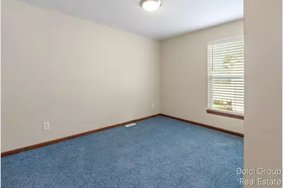 303 Regent Street SE, Grand Rapids, MI 49548 - Photo 9
