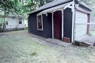 216 Post Ave, Battle Creek, MI 49014 - Photo 3