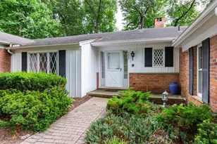 3903 Oakhills Dr, Bloomfield Hills, MI 48301 - Photo 3