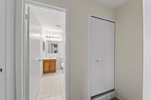 23406 N Rockledge, Novi, MI 48375 - Photo 15