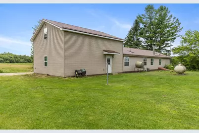 1548 N Loomis Road, Mount Pleasant, MI 48858 - Photo 27