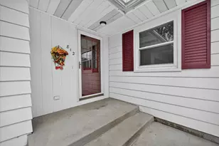 812 Forest St, Marshall, MI 49068 - Photo 5