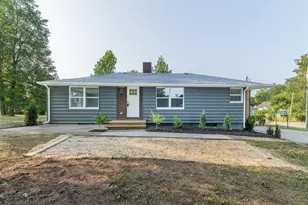 512 Green St, Dowagiac, MI 49047 - Photo 1