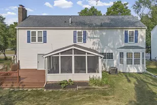 36233 Fredericksburg Rd, Farmington, MI 48331 - Photo 39