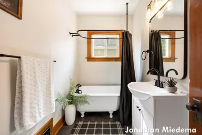 816 Richmond Street NW, Grand Rapids, MI 49504 - Photo 23