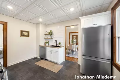 816 Richmond Street NW, Grand Rapids, MI 49504 - Photo 15
