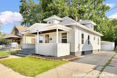 816 Richmond Street NW, Grand Rapids, MI 49504 - Photo 1