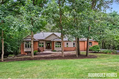 4639 Plateau View Drive NE, Grand Rapids, MI 49525 - Photo 31