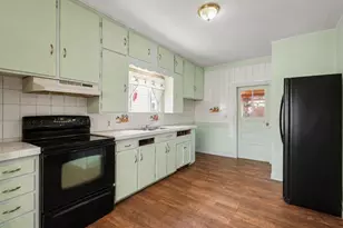 611 W Shelby Rd, Shelby, MI 49455 - Photo 9