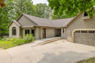 8047 Kraft Avenue SE, Caledonia, MI 49316 - Photo 3