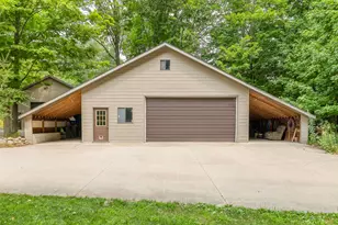 8047 Kraft Ave SE, Caledonia, MI 49316 - Photo 9