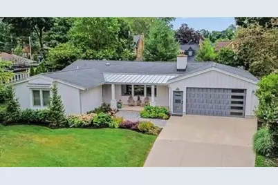 818 Iroquois Drive SE, Grand Rapids, MI 49506 - Photo 1