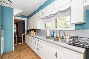 212 E Hammond St, Otsego, MI 49078 - Photo 11