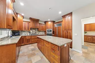 6418 Whitney Woods, Richland, MI 49083 - Photo 9