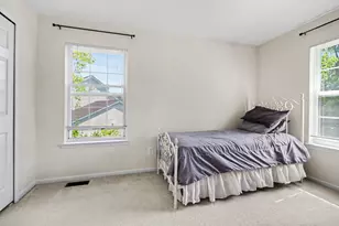 2225 Green Valley Ct, Ann Arbor, MI 48103 - Photo 17